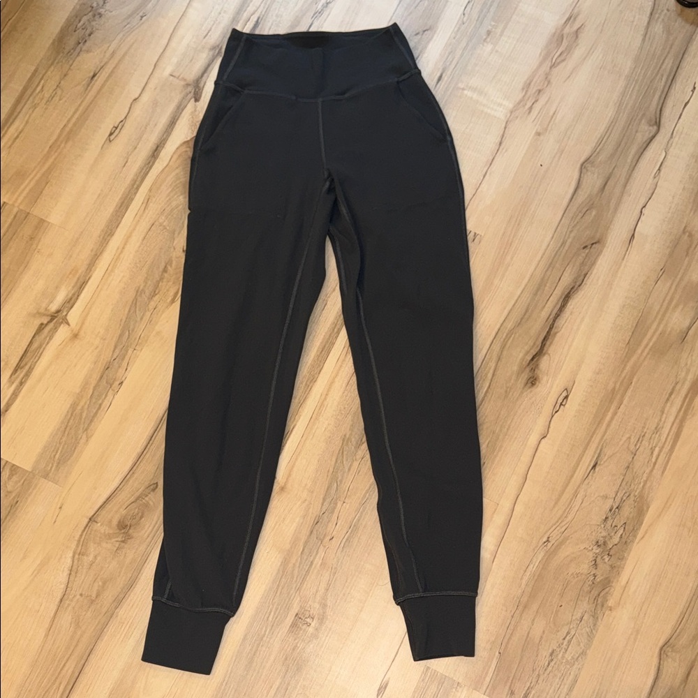 Lululemon High-Waisted Leggings/joggers size 2